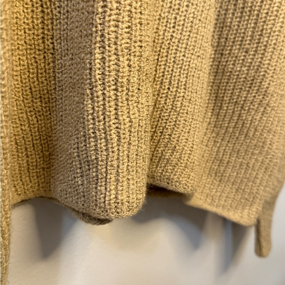 Wishist “Local” Graphic Knit Sweater Beige Crewneck Pullover Size Small - Picture 6 of 7